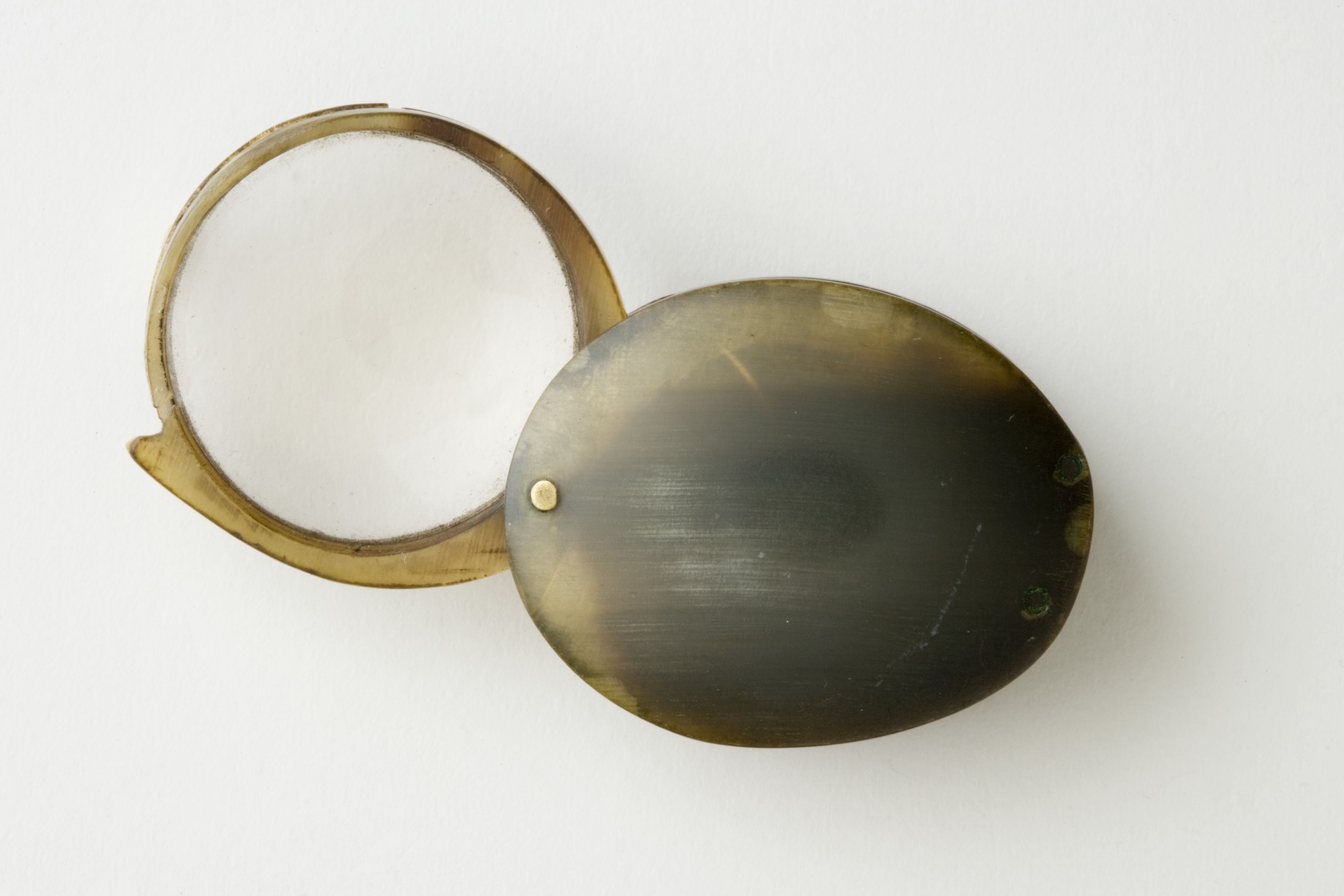 Small magnifying glass, given to astronomer William Bayly by Captain James Cook on his third voyage.