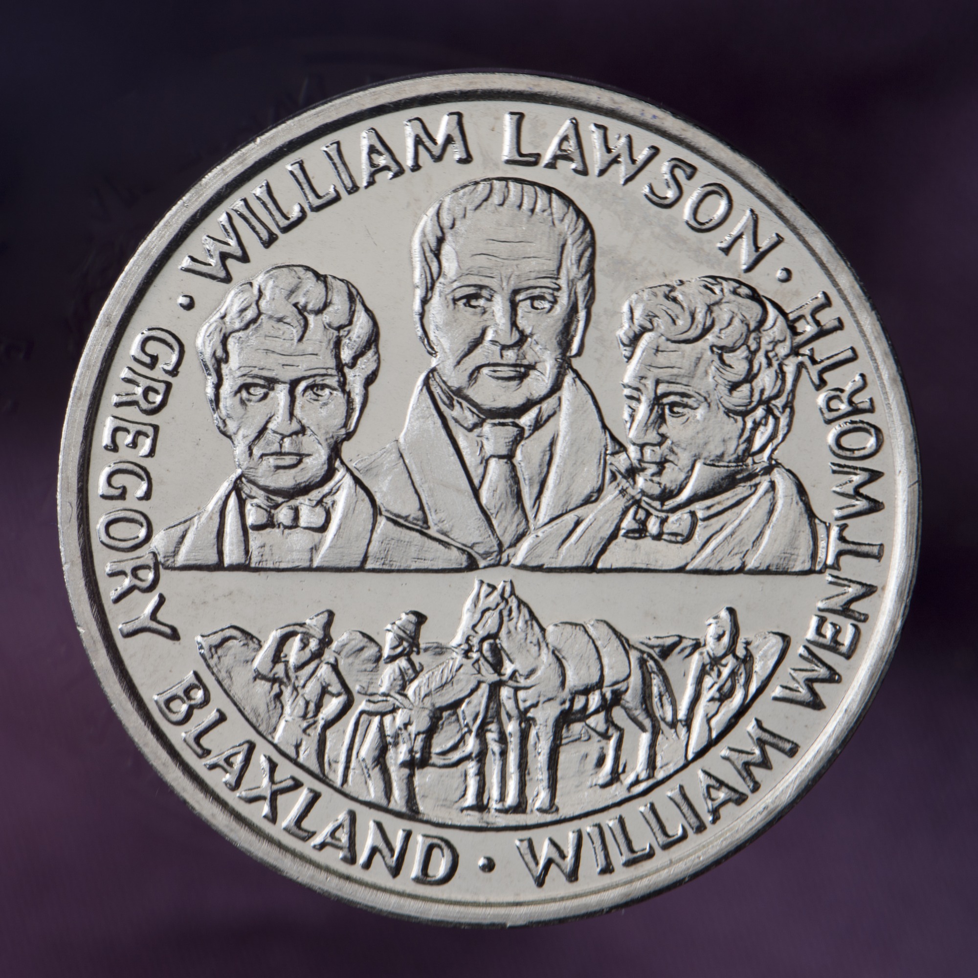 <p>Australian bicentennial commemorative medal depicting explorers Blaxland, Wentworth and Lawson</p>
