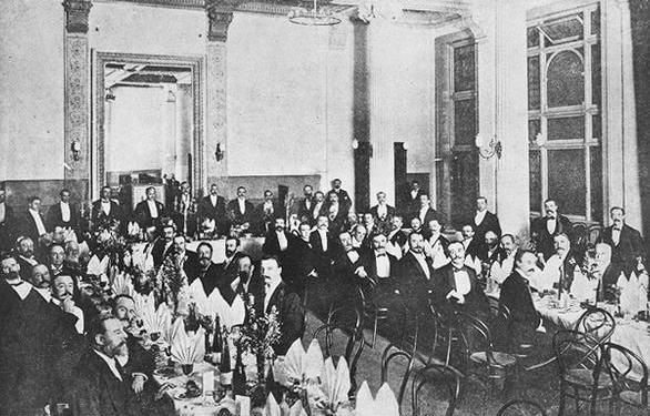 A banquet of the Australian Natives’ Association, held in 1901 to honour Edmund Barton.