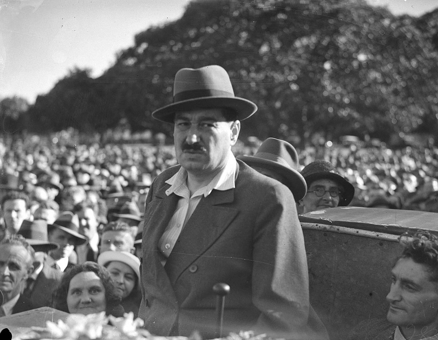 Communist International member Egon Kisch speaking at the Domain Sydney in 1934. Across 1934 and 1935, the Australian Government attempted to exclude Kisch, who was born in Prague, from Australia using the Immigration Restriction Act and dictation tests.