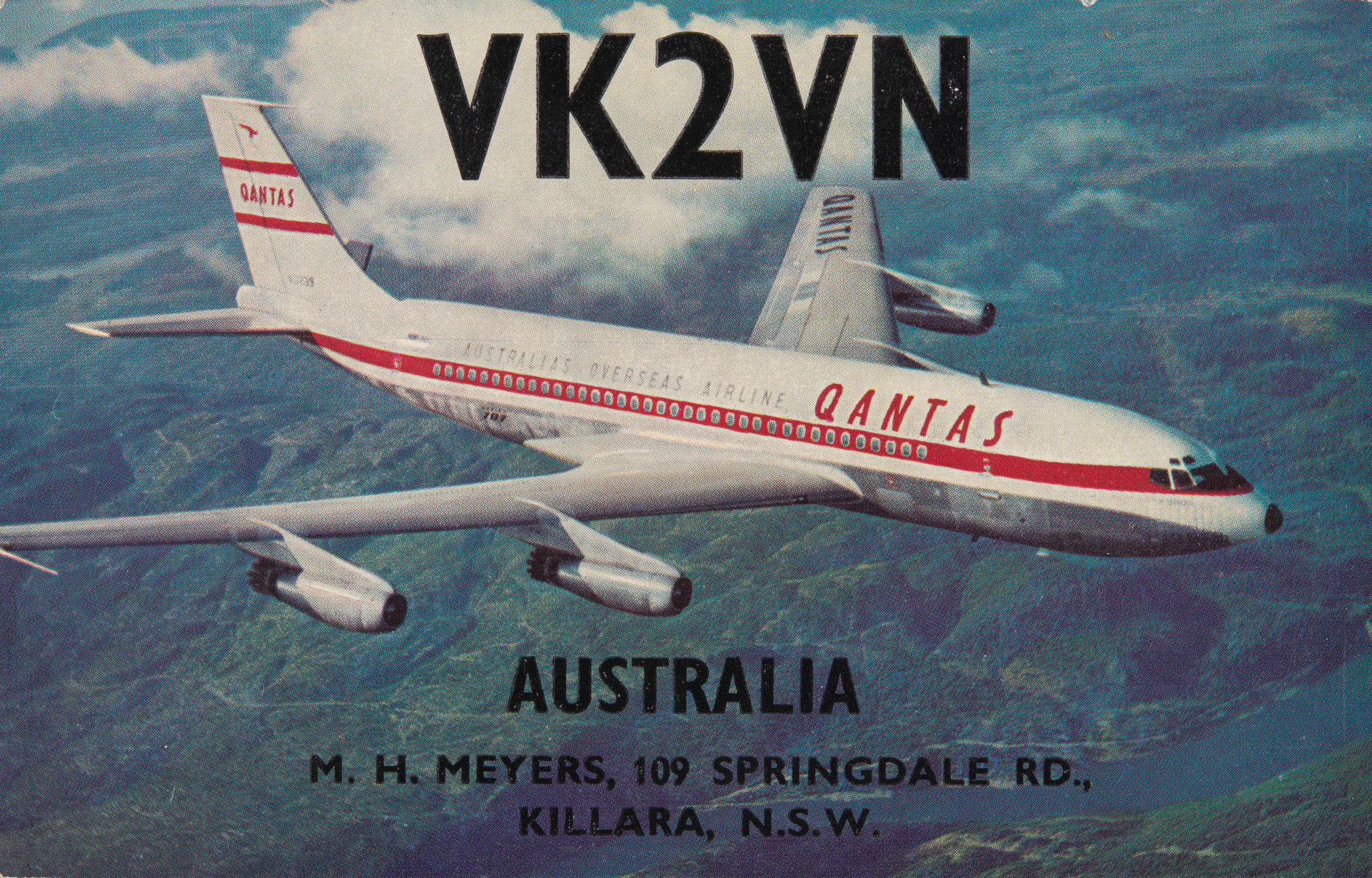 Qantas Boeing 707.