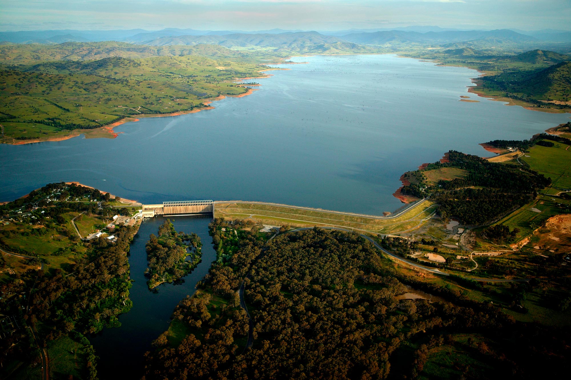 Hume Dam and reservoir.