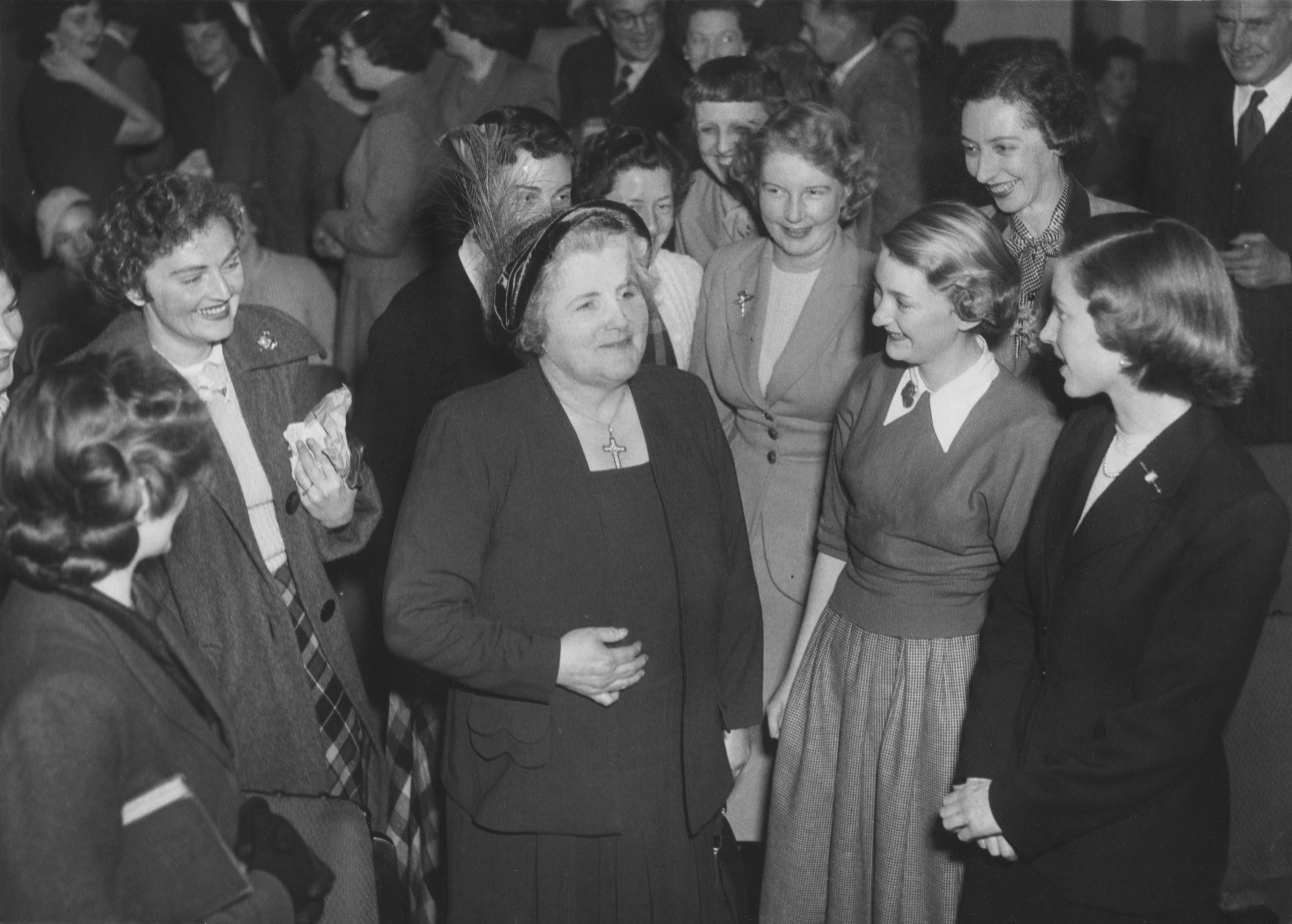 Dame Enid Lyons at a function in 1950.
