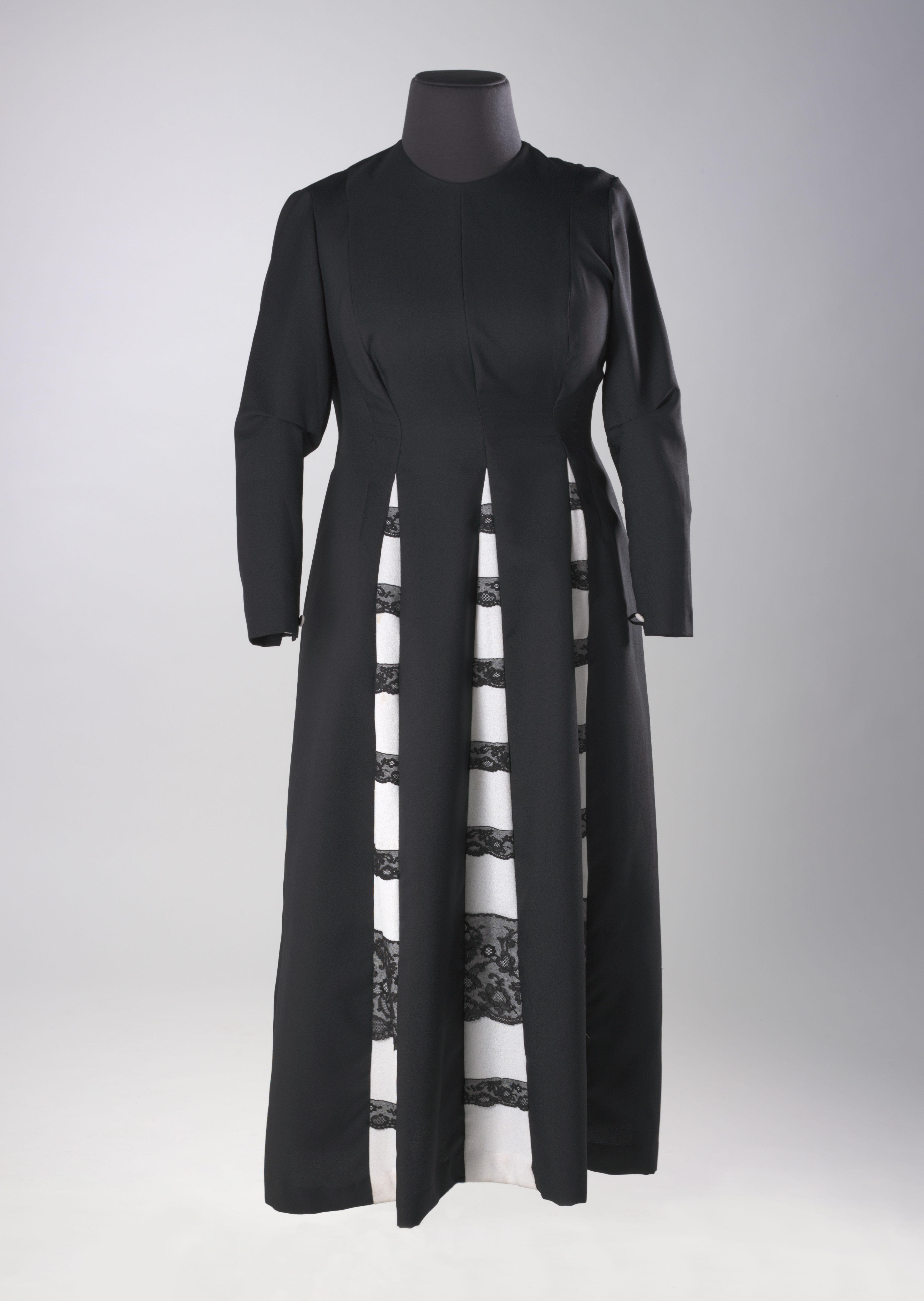 Dress worn by Dame Enid Lyons.