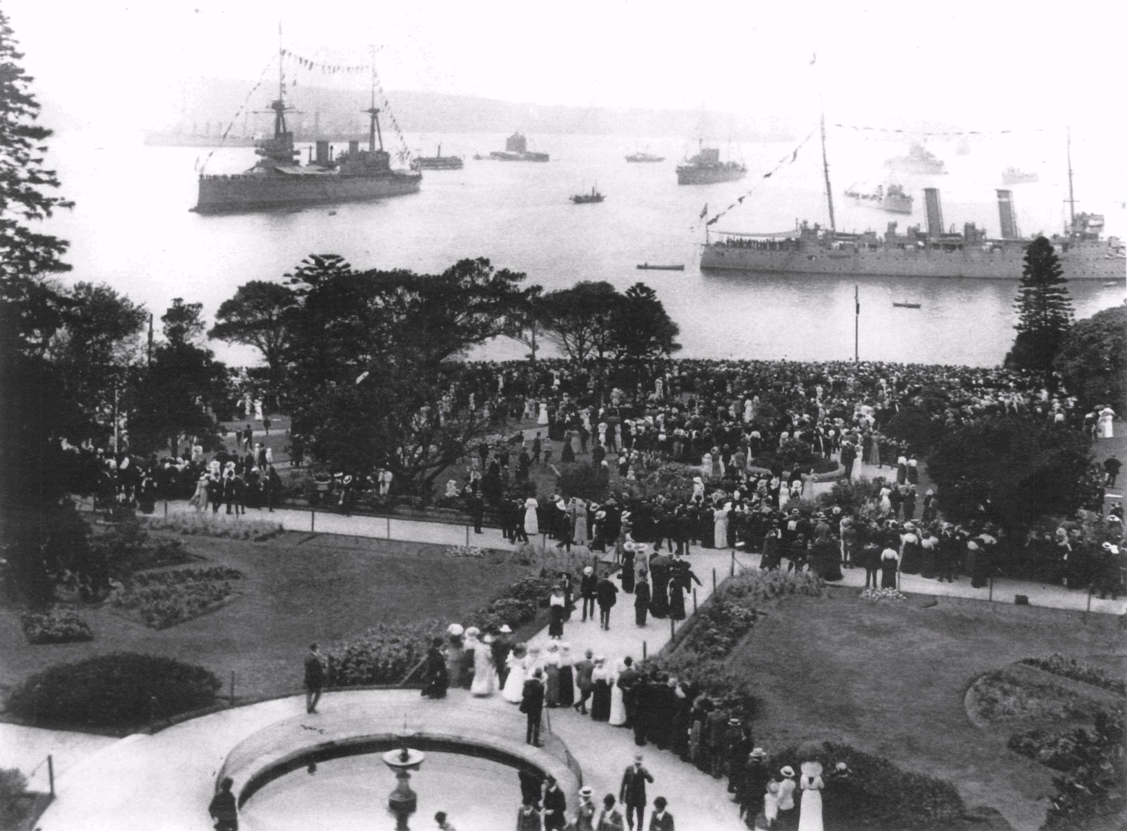 <p>The new Royal Australian Navy ‘fleet unit’ moored in Sydney Harbour, 4 October 1913</p>
