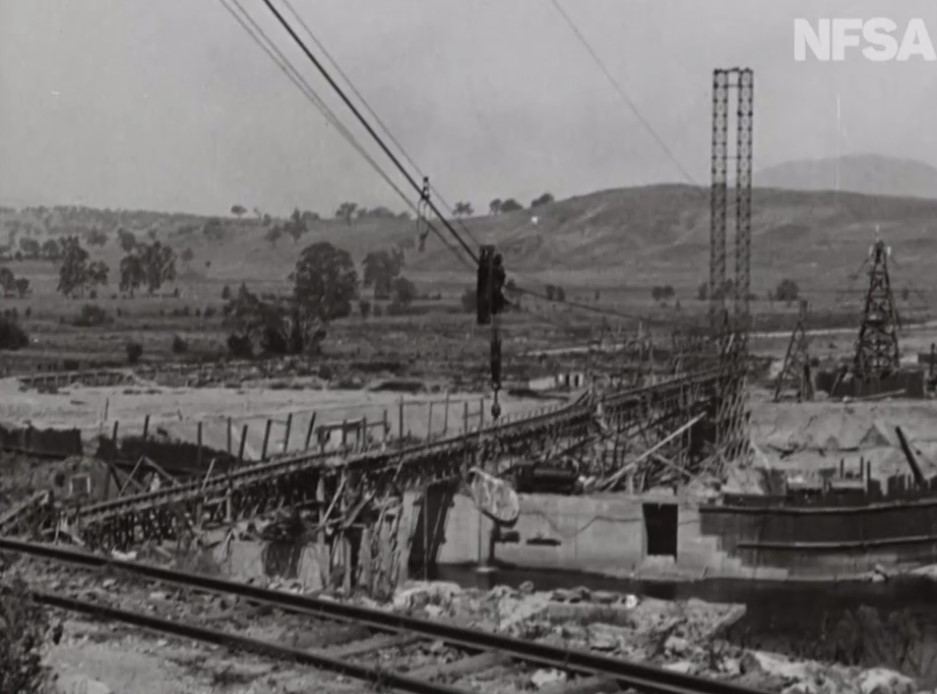 Building the Hume Dam (1951)