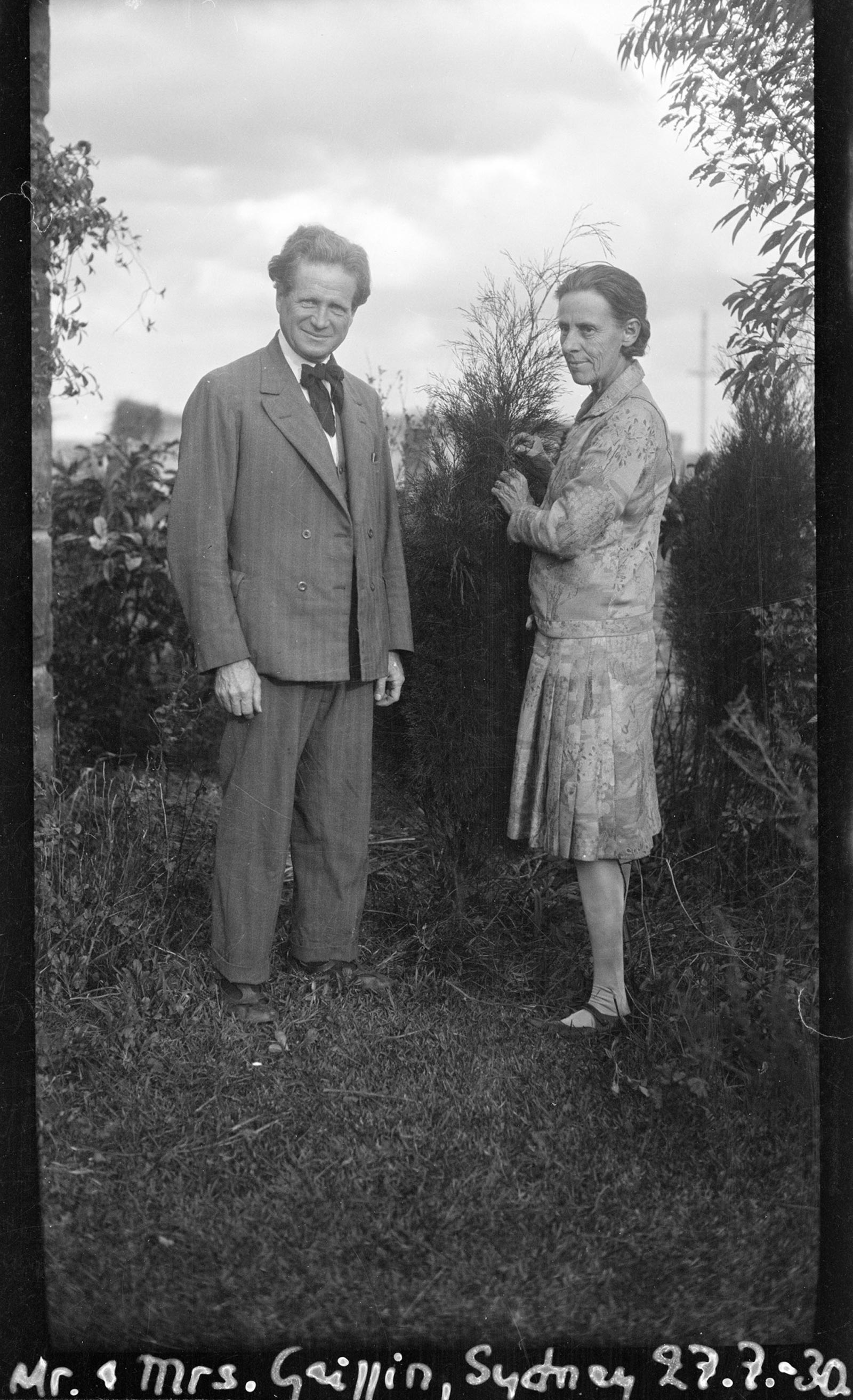 <p>Walter Burley Griffin and Marion Mahony, designers of Canberra, at Castlecrag, Sydney, 1930</p>
