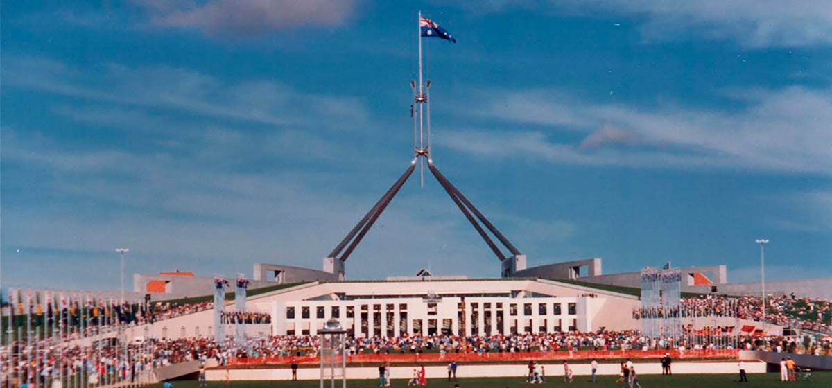 <p>Crowds attend the official opening of the new Parliament House building, Canberra, 1988</p>